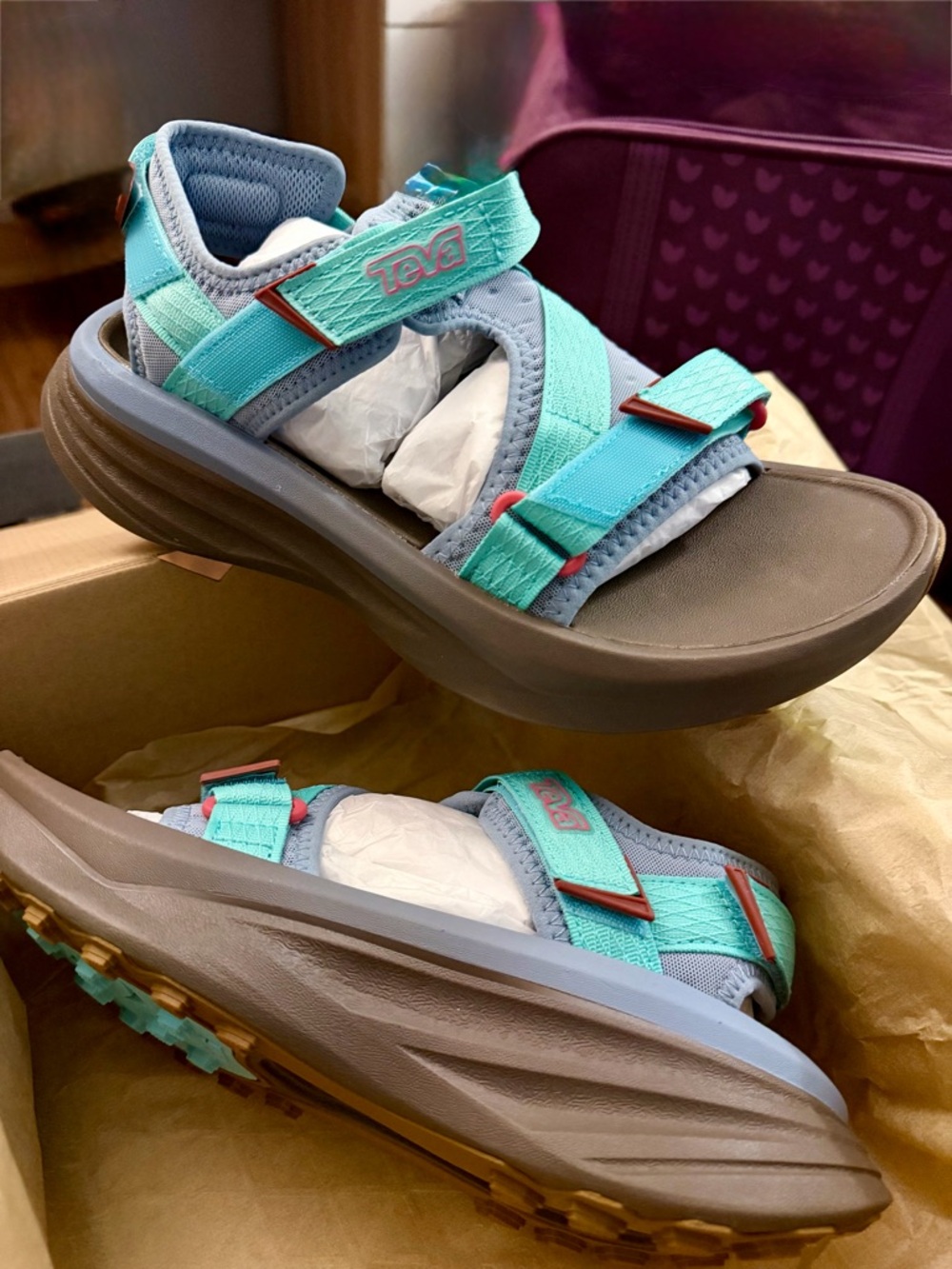 Teva Aventrail R2T Sandals Women’s Size 8 Trail Hiking Sport NEW
